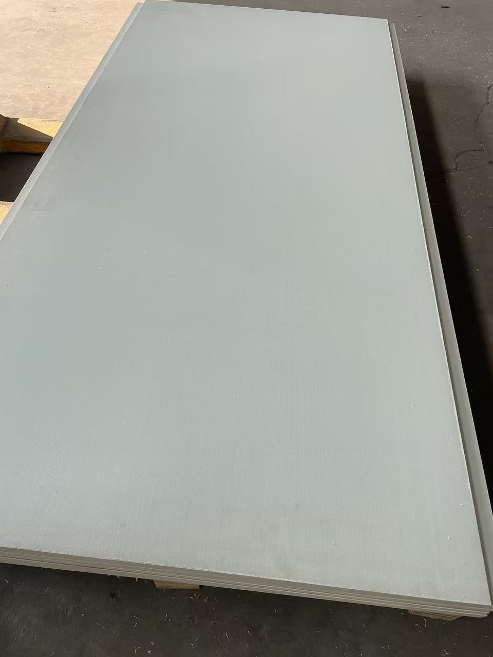 Стеклопластиковая кромка